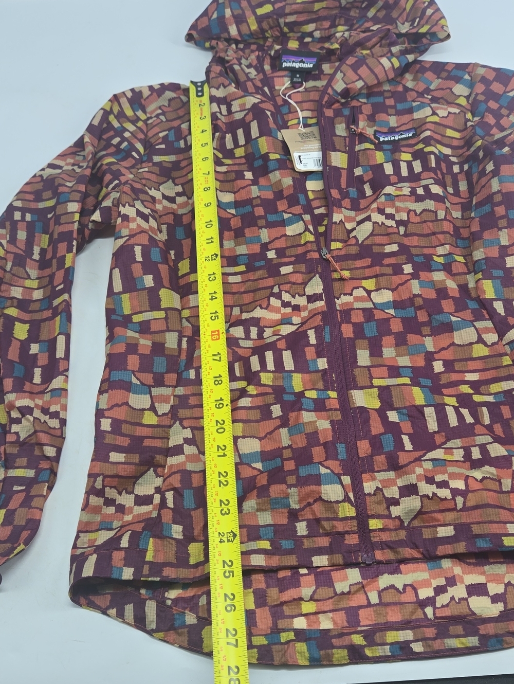NEW Patagonia Houdini Multi-Pattern Hooded Lightweight Jacket M - Picture 10 of 11